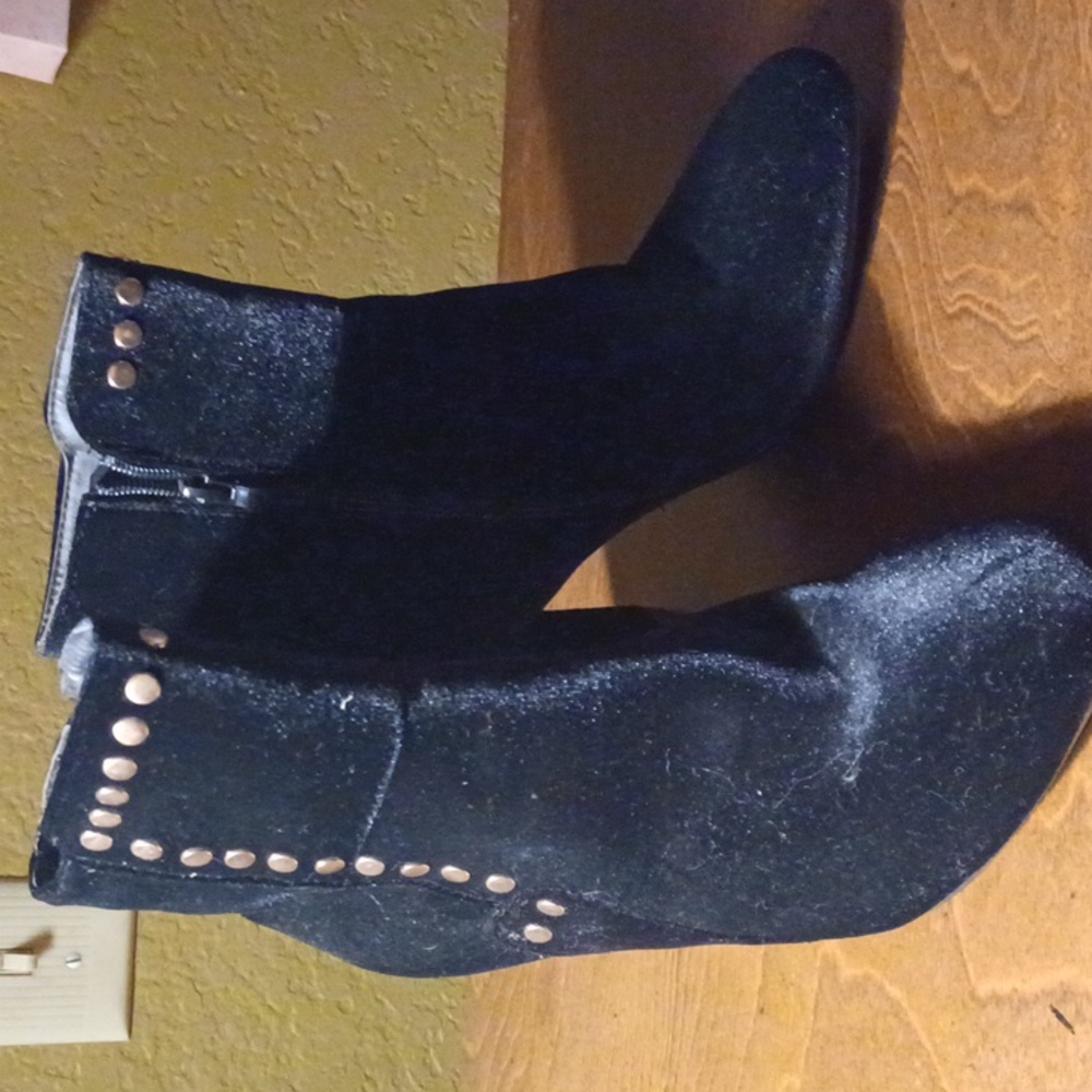 Womens velvet heels with gold studs
